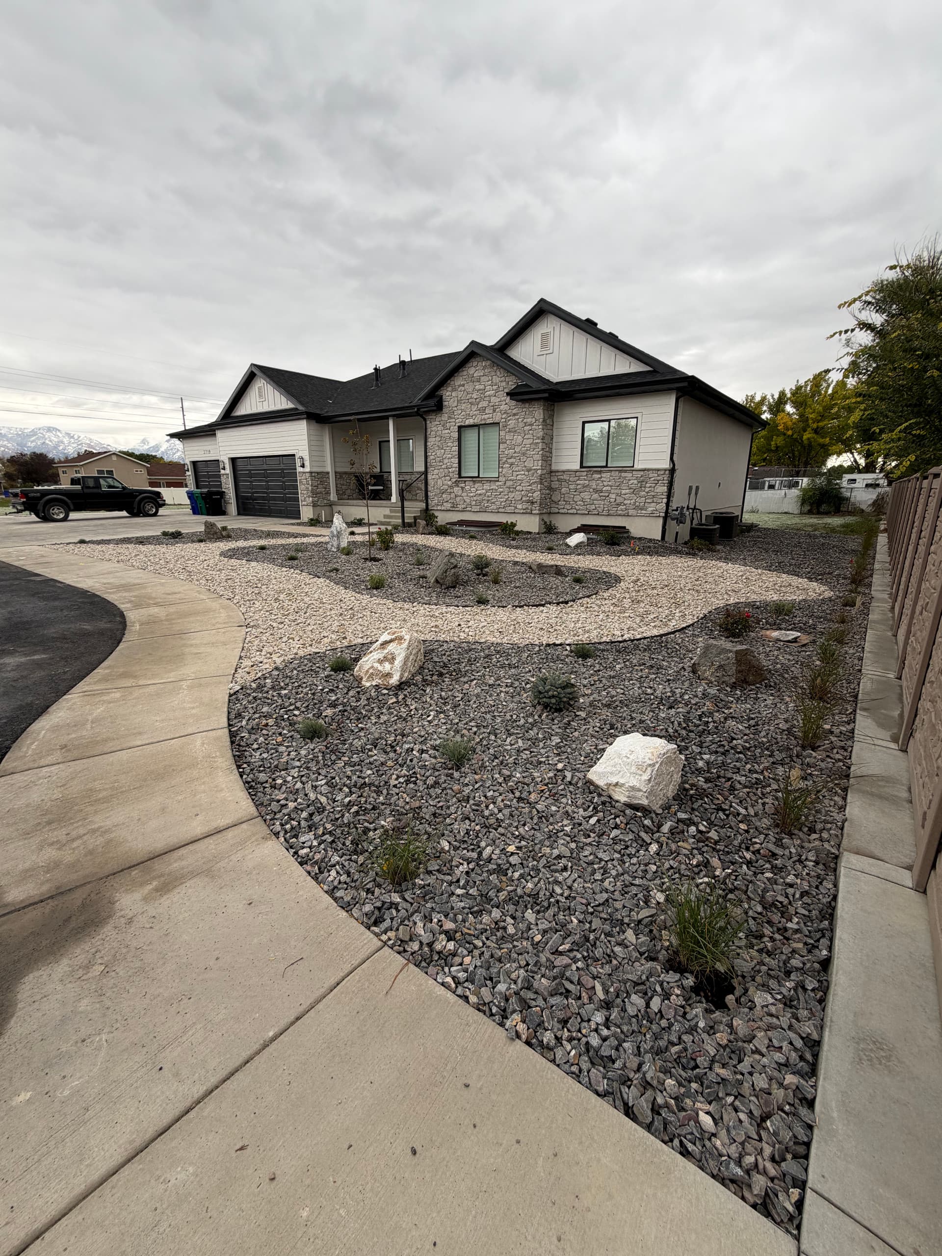 Gallery photos for Front Yard Xeriscape That Looks Great and Stays That Way: Image #3